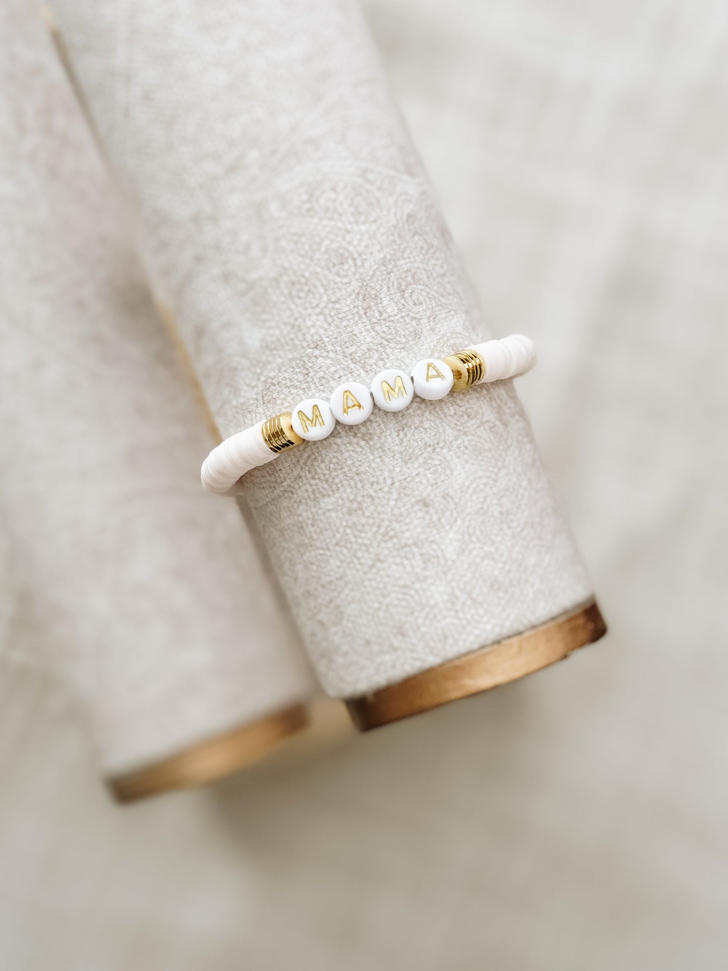 Mama Bracelet, Creamy White/Gold Discs